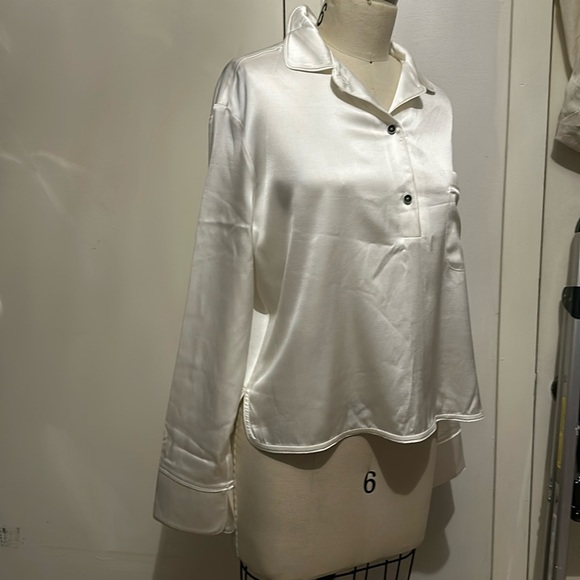 Tommy John pajamas top in silky white - Picture 1 of 6